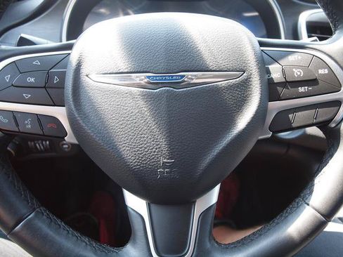 Used 2017 Chrysler 200 LX FWD image 9