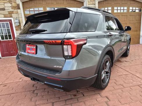 Used 2025 Ford Explorer ST-Line w/ Premium Package AWD/4WD image 3