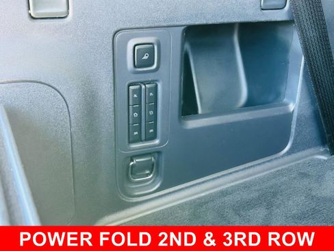 Used 2025 Ford Expedition Active AWD/4WD image 14