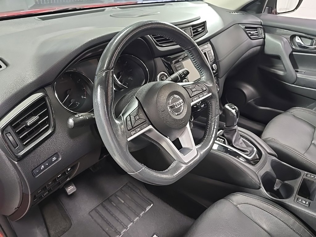 Used 2018 Nissan Rogue SL w/ Premium Package AWD/4WD image 19