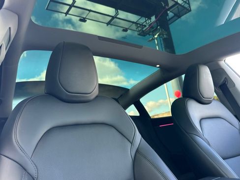 Used 2025 Tesla Model 3 Long Range RWD image 16