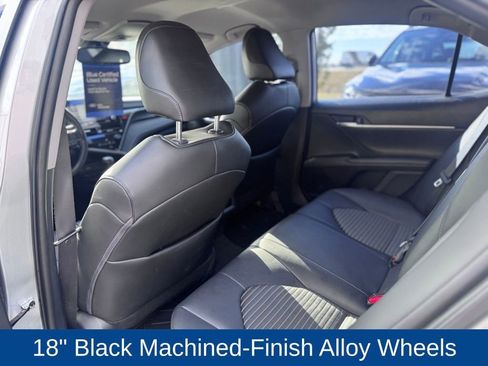 Used 2023 Toyota Camry SE image 10
