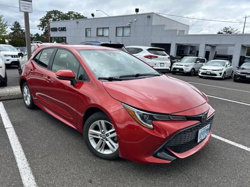 Used 2020 Toyota Corolla SE FWD image 3