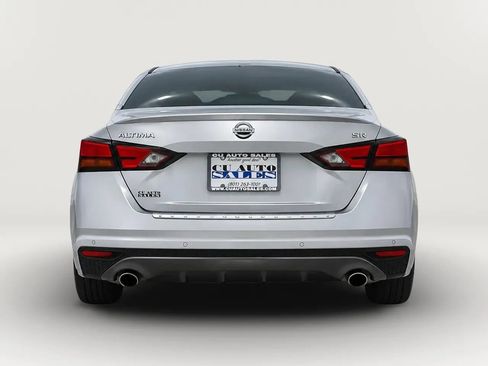 Used 2021 Nissan Altima 2.5 SR FWD image 6