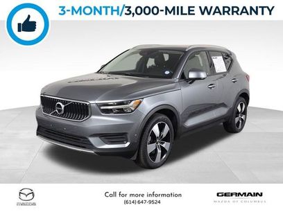 Used 2019 Volvo XC40 T5 Momentum