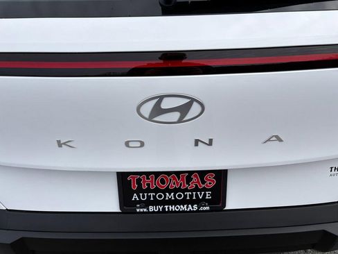 New 2026 Hyundai Kona SE image 11