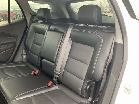 Certified 2024 GMC Terrain SLT image 18