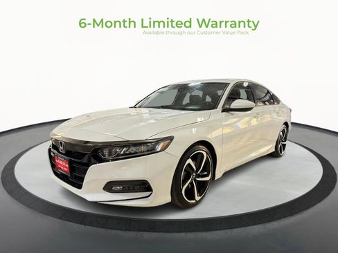 Used 2018 Honda Accord Sport image 3