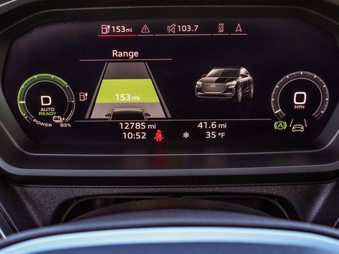 Used 2023 Audi Q4 e-tron Premium Plus w/ Premium Plus image 16