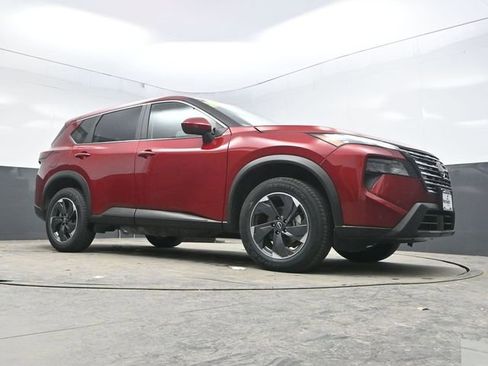 Used 2025 Nissan Rogue SV image 35