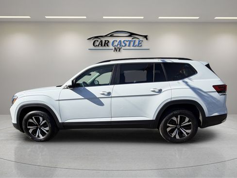 Used 2024 Volkswagen Atlas SE AWD/4WD image 13