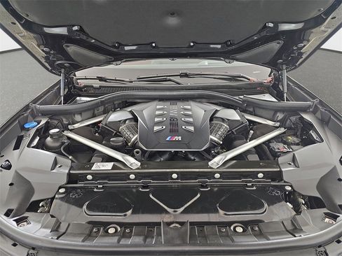 Certified 2024 BMW X7 M60i w/ Executive Package image 33