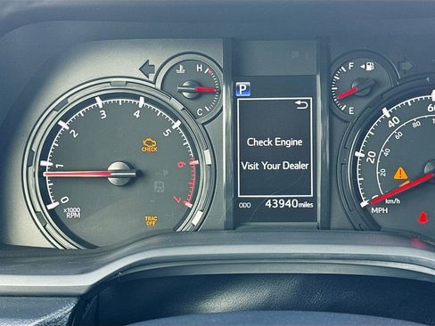 Used 2020 Toyota 4Runner SR5 image 15