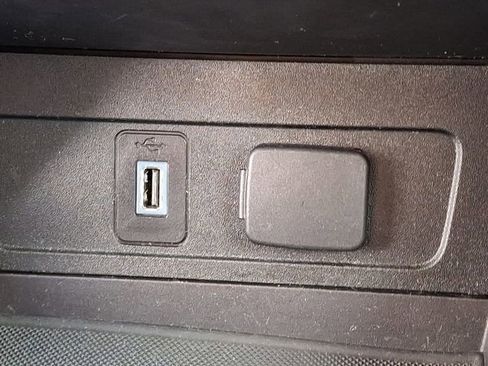 Used 2018 Ford Escape SE w/ SE Sync 3 Package image 26