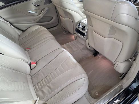 Used 2020 Mercedes-Benz S 560 Sedan image 28