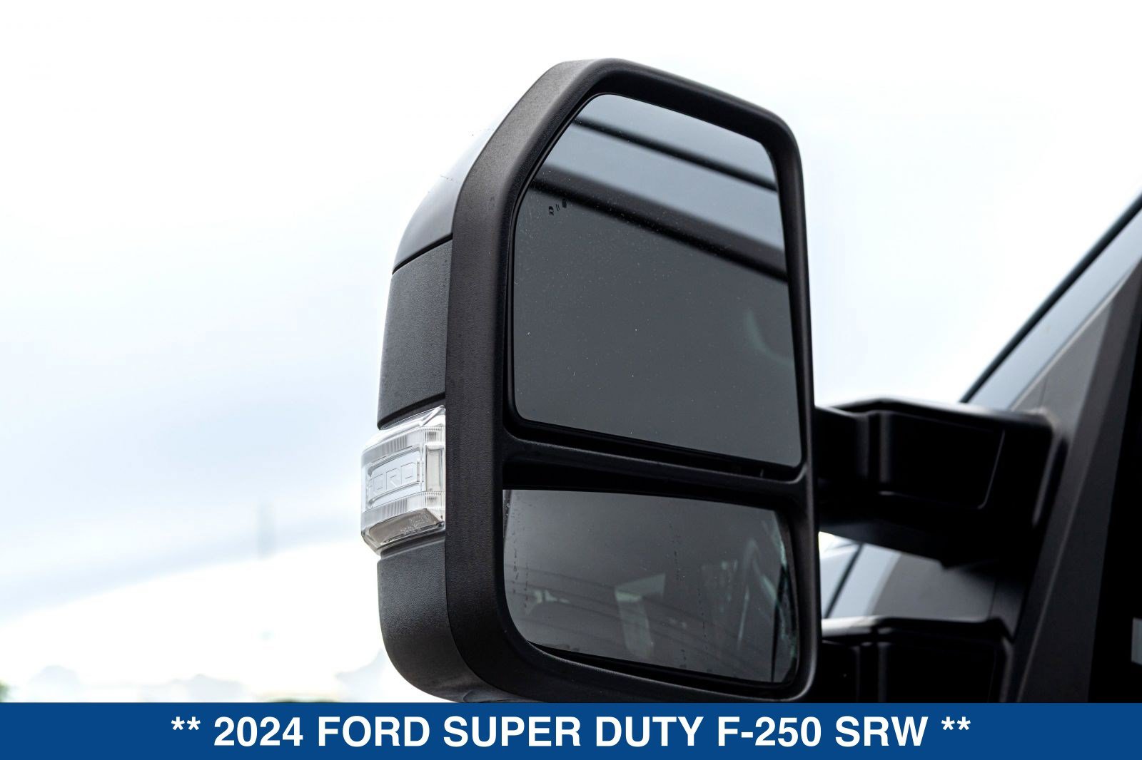 Used 2024 Ford F250 Lariat w/ Lariat Ultimate Package AWD/4WD image 17