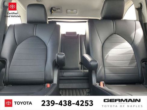 Certified 2020 Toyota Highlander XLE FWD image 31