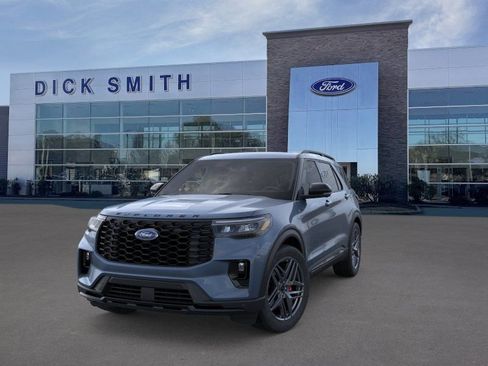 New 2026 Ford Explorer ST-Line image 2