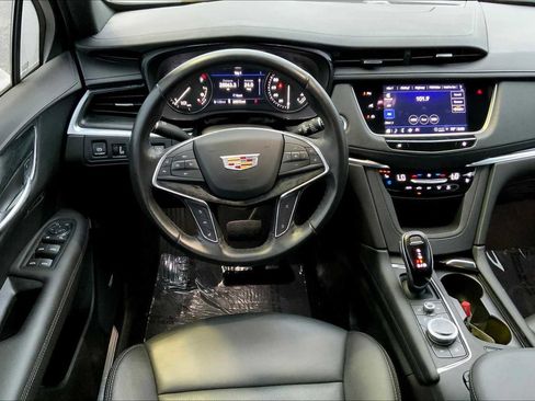 Used 2022 Cadillac XT5 Premium Luxury w/ Technology Package image 5