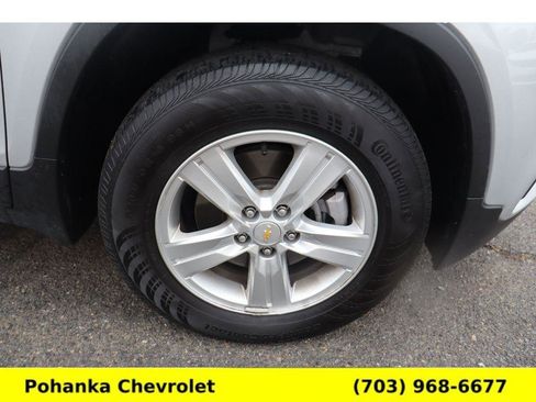 Used 2022 Chevrolet Trax LT w/ LT Convenience Package image 30