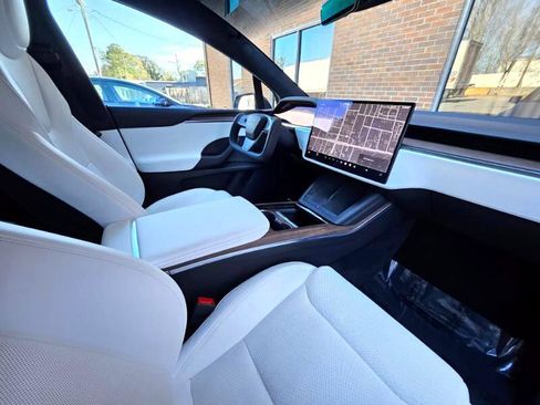 Used 2023 Tesla Model X image 53