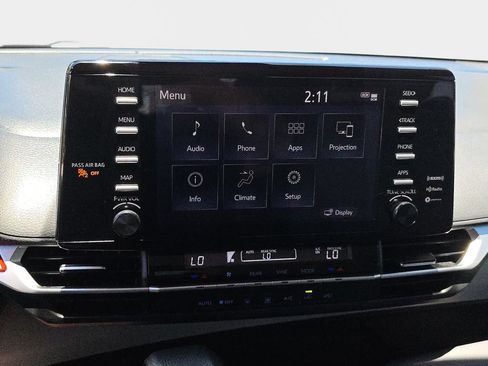Used 2021 Toyota Sienna LE FWD image 27