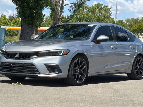Used 2022 Honda Civic Sport Touring image 8