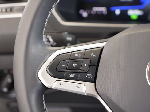 Certified 2024 Volkswagen Tiguan S FWD image 12