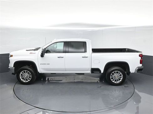 Used 2024 Chevrolet Silverado 2500 LTZ w/ LTZ Plus Package image 41