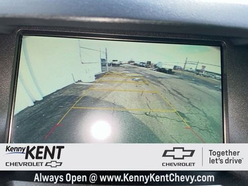 Used 2017 Chevrolet Equinox LS image 2