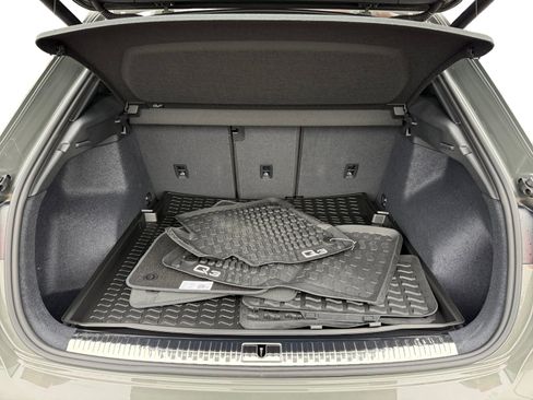 Certified 2025 Audi Q3 2.0T Premium w/ Convenience Package image 17