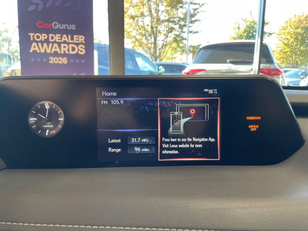 Used 2021 Lexus UX 200 FWD image 34