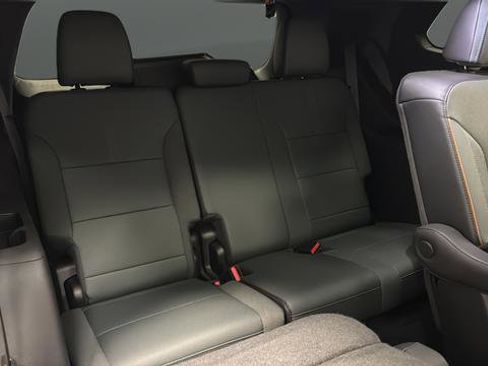 Used 2024 GMC Acadia AT4 image 26
