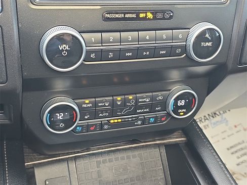 Used 2021 Ford Expedition Limited image 24