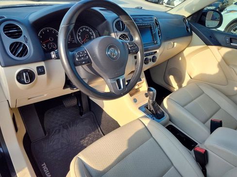 Used 2016 Volkswagen Tiguan SE FWD image 15