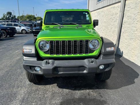 Used 2025 Jeep Wrangler Unlimited Sport AWD/4WD image 11