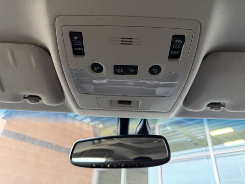 Used 2015 Lexus ES 350 w/ Premium Package FWD image 24
