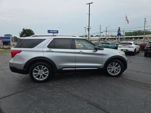 Used 2021 Ford Explorer Limited w/ Equipment Group 301A AWD/4WD image 8