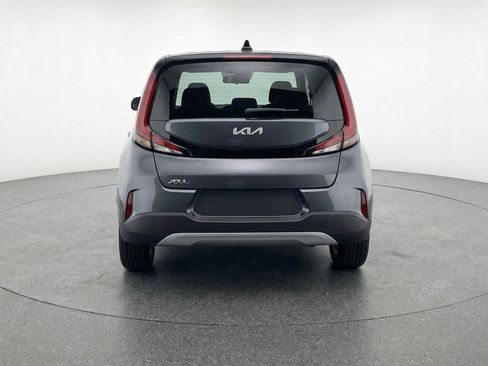 Used 2025 Kia Soul LX w/ LX Technology Package FWD image 7