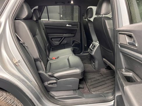 Used 2020 Volkswagen Atlas Cross Sport SEL R-Line image 28