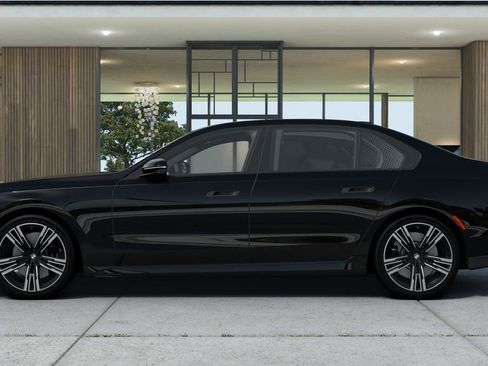 Used 2025 BMW 760i xDrive w/ Executive Package image 37