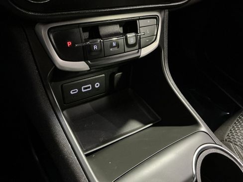 Used 2023 GMC Terrain SLE w/ Driver Convenience Package AWD/4WD image 23