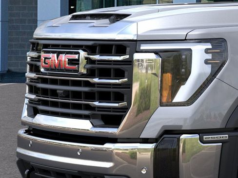 New 2026 GMC Sierra 2500 SLE w/ SLE Value Package; AWD/4WD image 13