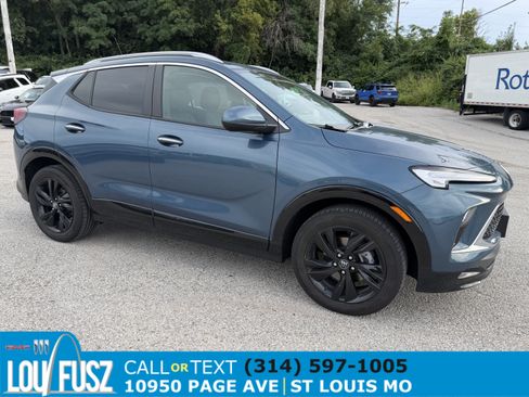 Used 2024 Buick Encore GX Sport Touring w/ Comfort Package FWD image 1