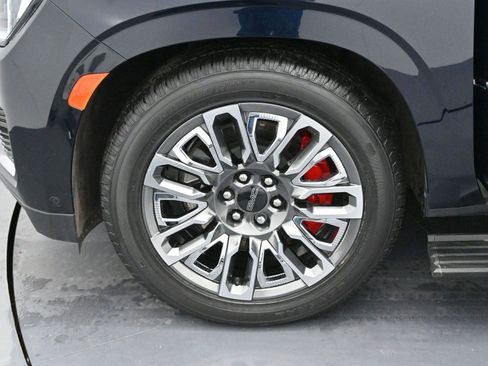 Used 2024 GMC Yukon Denali Ultimate image 36