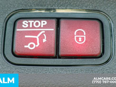 Used 2025 Mercedes-Benz GLA 250 4MATIC image 25