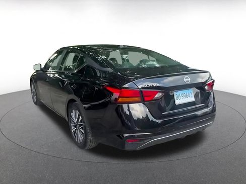 Used 2026 Nissan Altima 2.5 SV FWD image 11