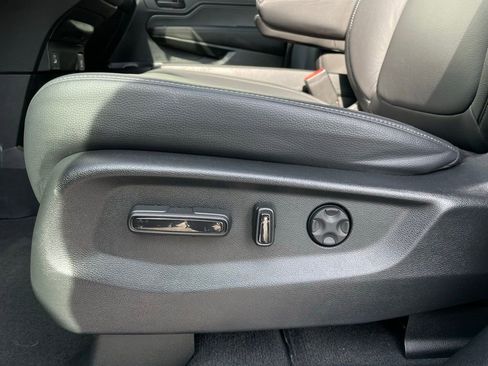 Certified 2024 Honda Odyssey EX-L image 25