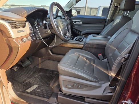 Used 2019 GMC Yukon XL Denali w/ Denali Ultimate Package image 6
