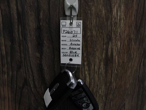 Used 2025 Lincoln Aviator Reserve w/ Equipment Group 201A image 23